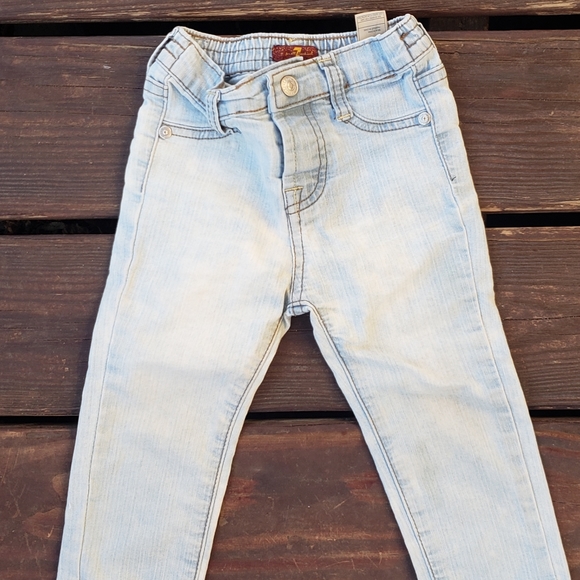 7 For All Mankind brand light blue Jeans - Picture 1 of 5